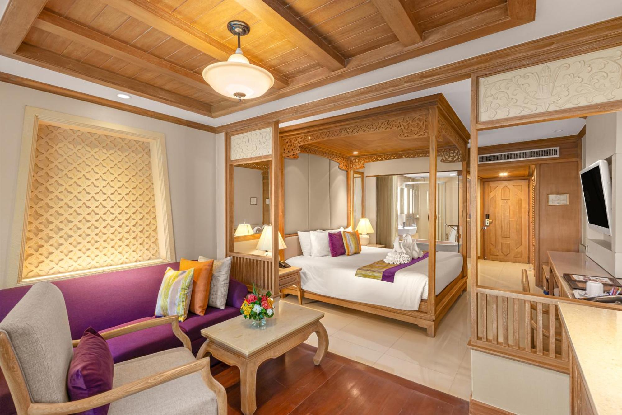 รอยัล คลิฟ บีช เทอเรซ พัทยา Hotel Pattaya ภายนอก รูปภาพ